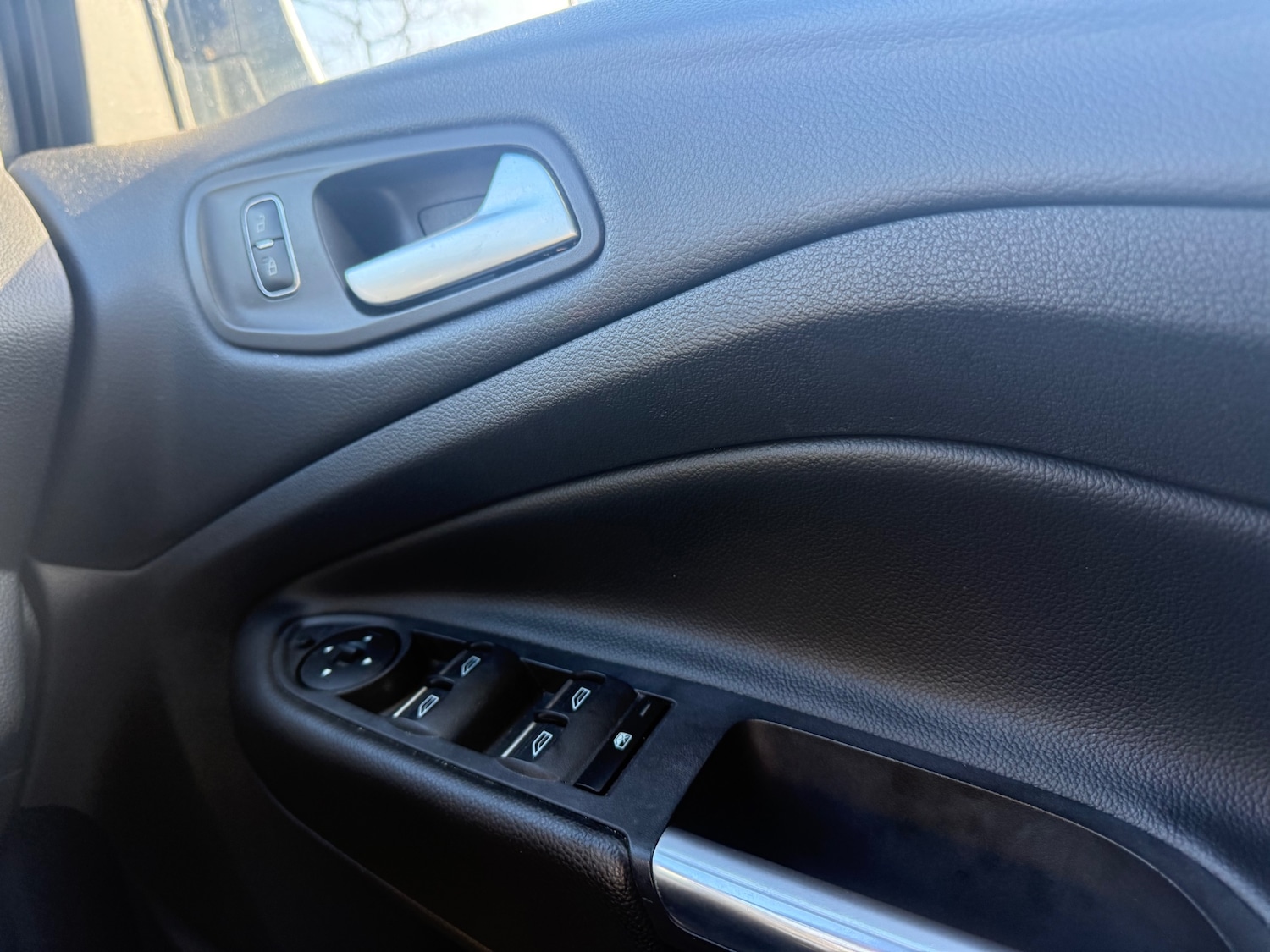 Used Ford Kuga 2017 for sale - 77918987: Photo 37