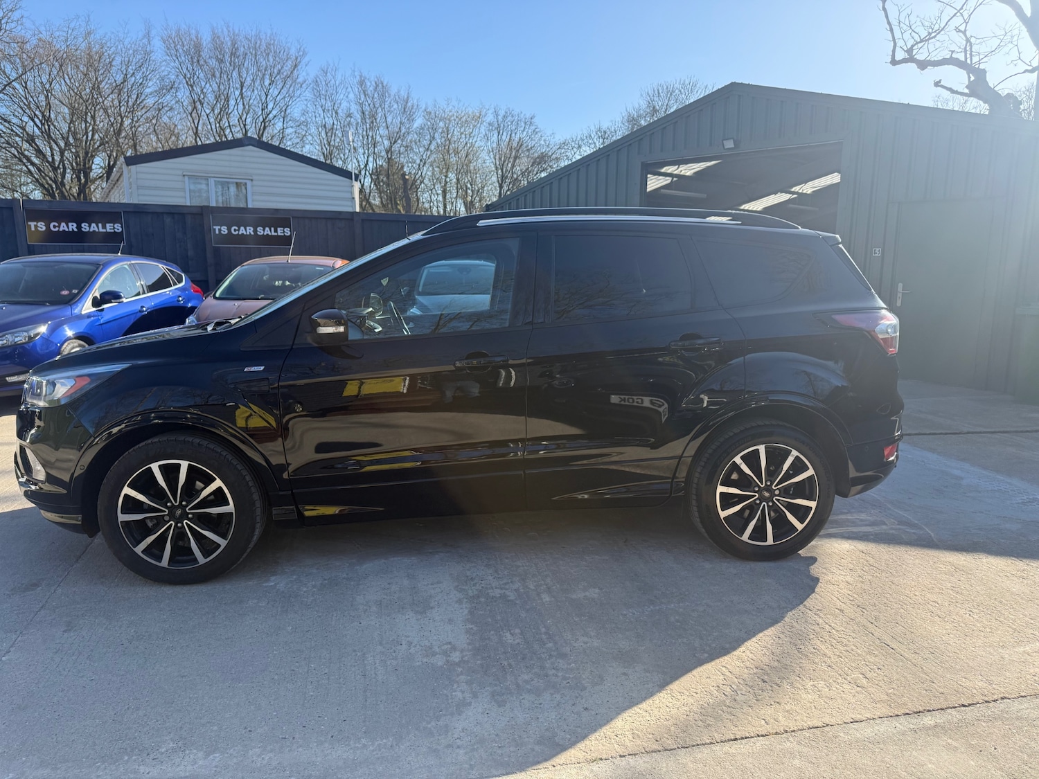 Used Ford Kuga 2017 for sale - 77918987: Photo 4