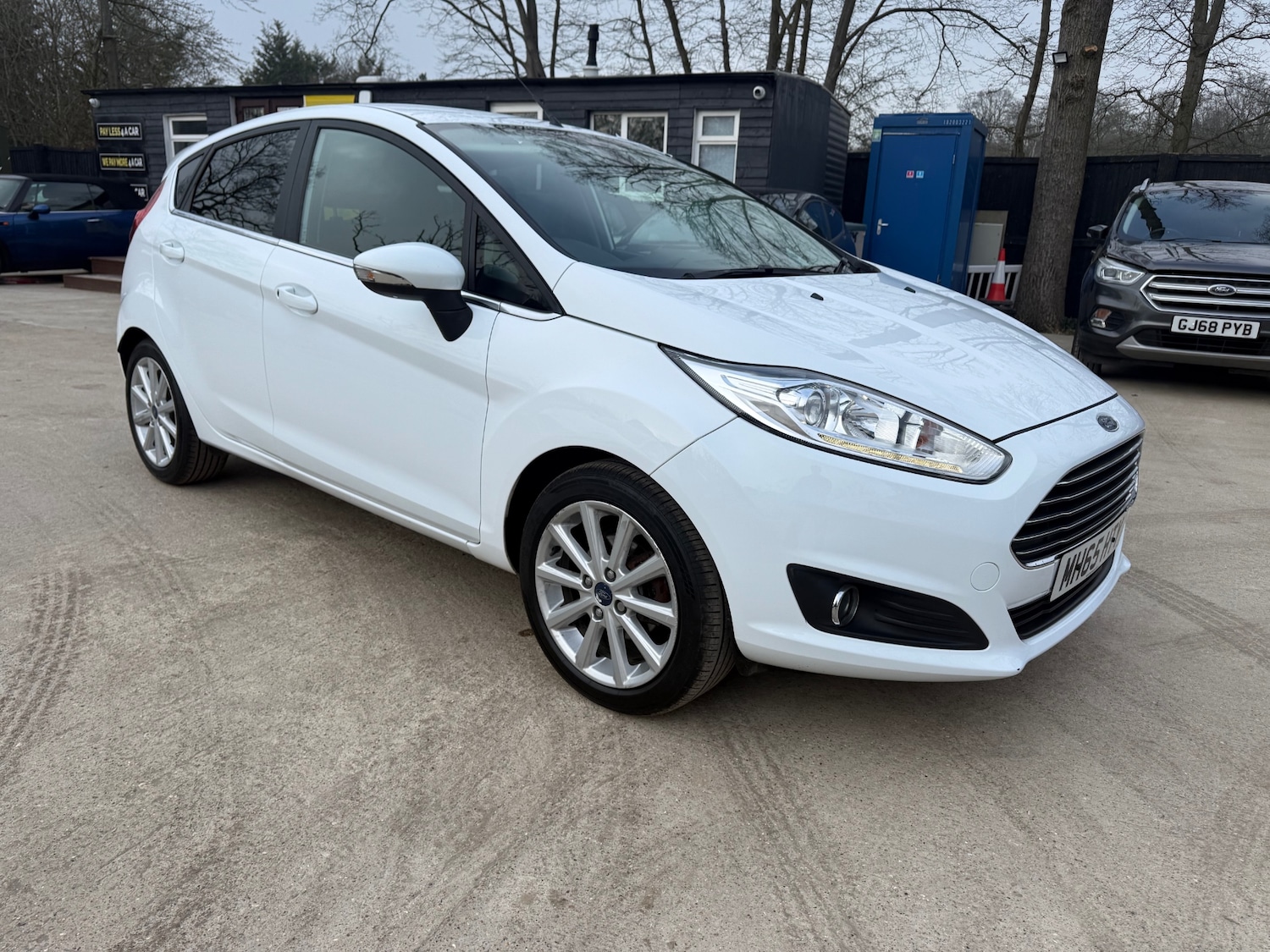 Used Ford Fiesta 2016 for sale - 77749750: Photo 2