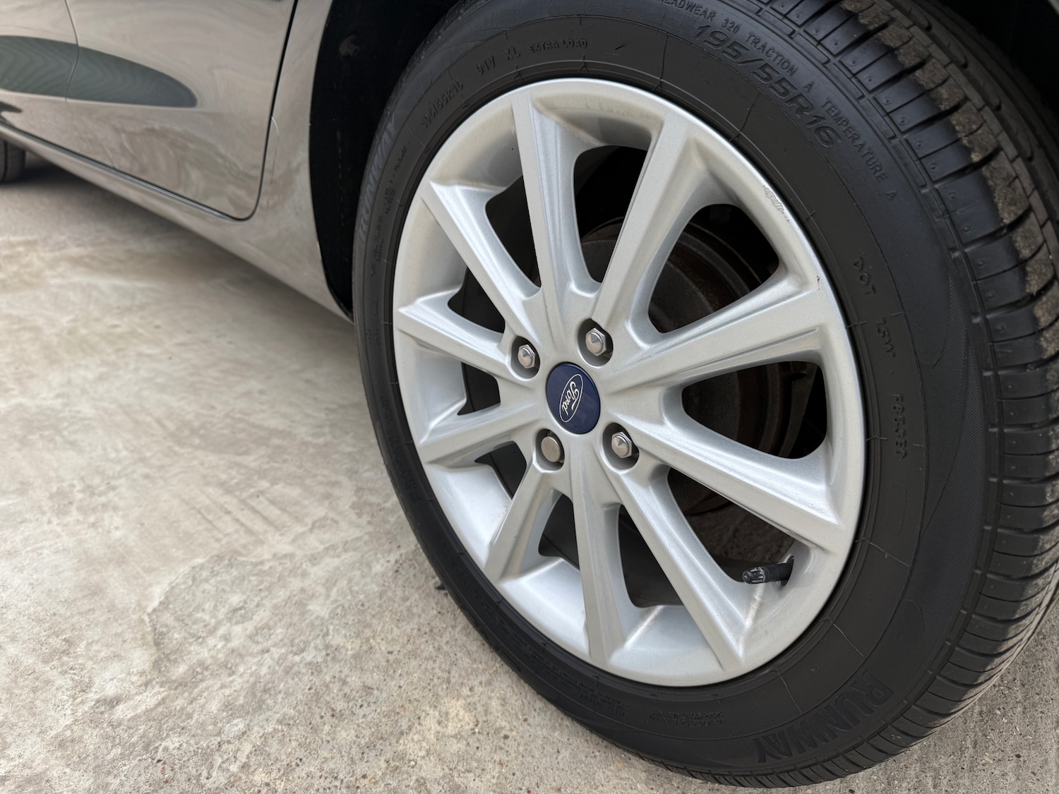 Used Ford Fiesta 2017 for sale - 77845409: Photo 28