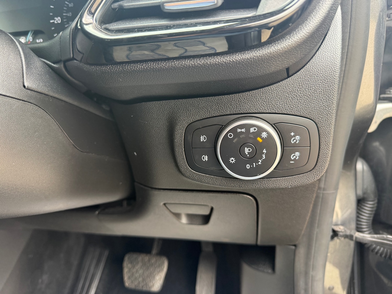 Used Ford Fiesta 2017 for sale - 77845409: Photo 34