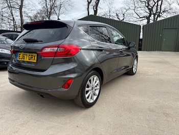 Used Ford Fiesta 2017 for sale - 77845409: Photo