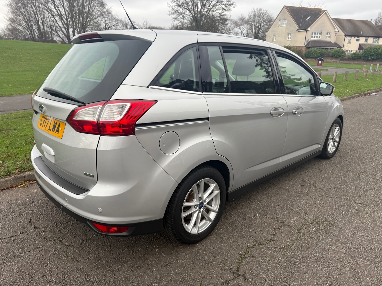 Used Ford Grand C-Max 2017 for sale - 76971517: Photo 5