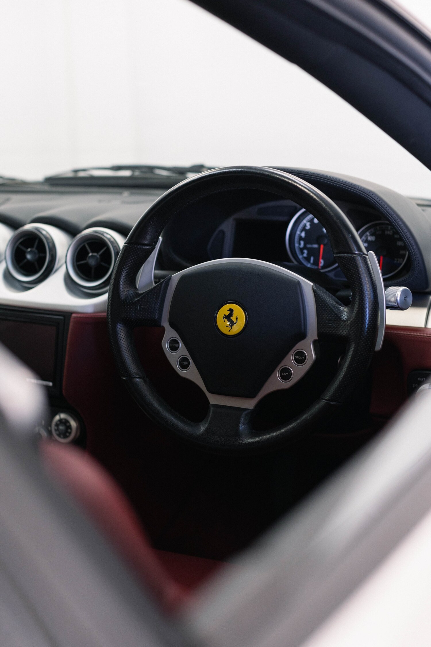 Used Ferrari 612 2005 for sale - 76289639: Photo 18