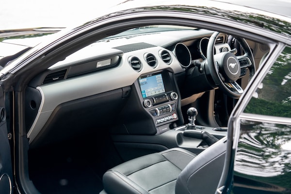 Used Ford Mustang 2018 for sale - 75443756: Photo 32