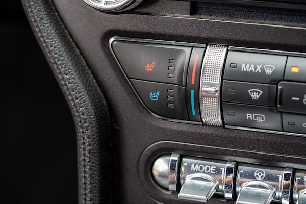 Used Ford Mustang 2018 for sale - 75443756: Photo 40
