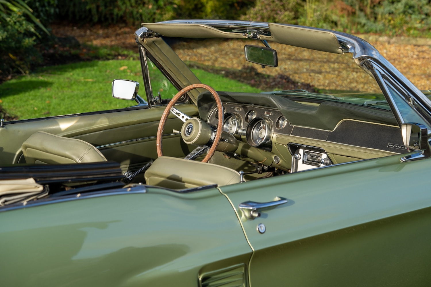 Used Ford Mustang 2014 for sale - 76985141: Photo 8