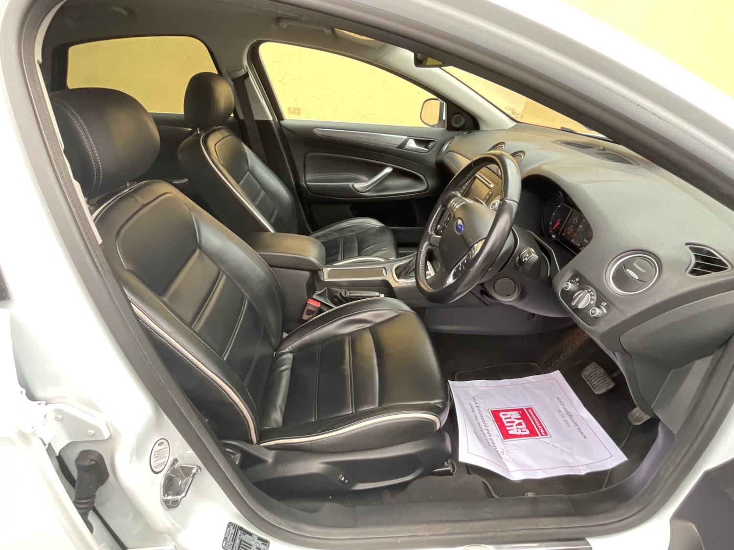 Used Ford Mondeo 2013 for sale - 77261441: Photo 23