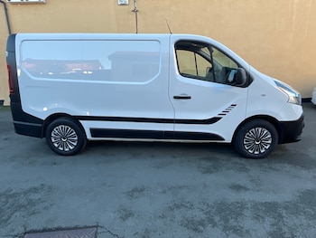 Used Renault Trafic 2018 for sale - 76694656: Photo