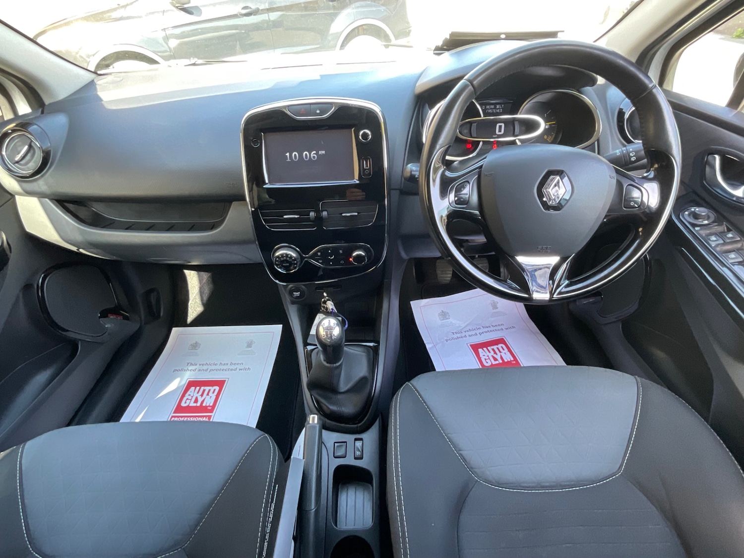 Used Renault Clio 2014 for sale - 76384297: Photo 14