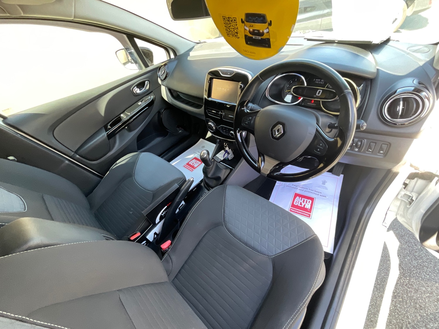 Used Renault Clio 2014 for sale - 76384297: Photo 28