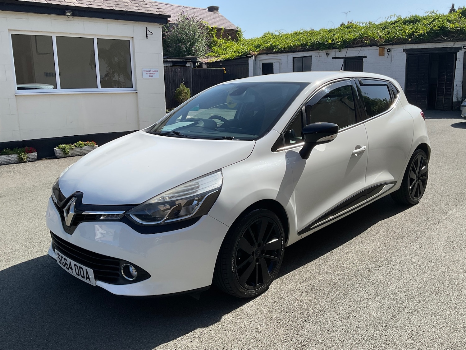 Used Renault Clio 2014 for sale - 76384297: Photo 6