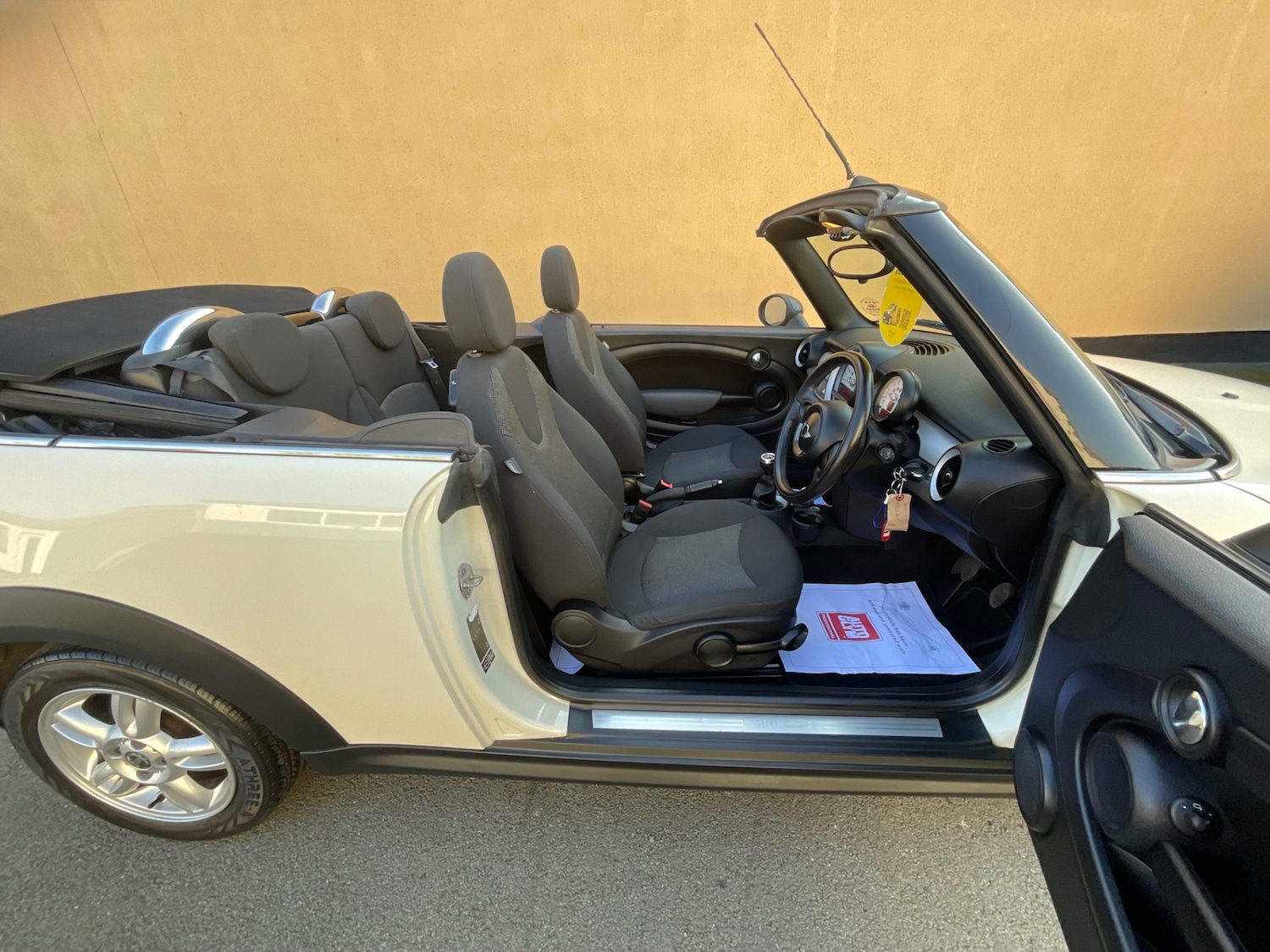 Used MINI Convertible 2012 for sale - 77746170: Photo 22