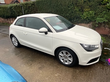 Used Audi A1 2013 for sale - 76577734: Photo