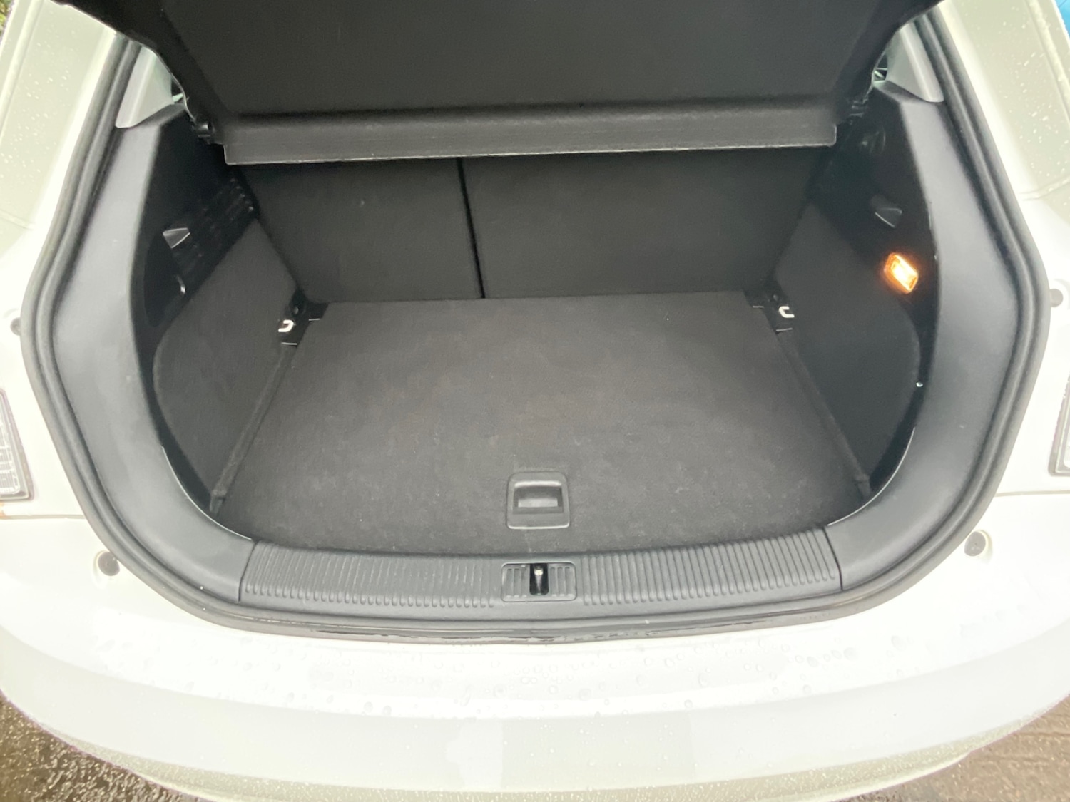 Used Audi A1 2013 for sale - 76577734: Photo 8