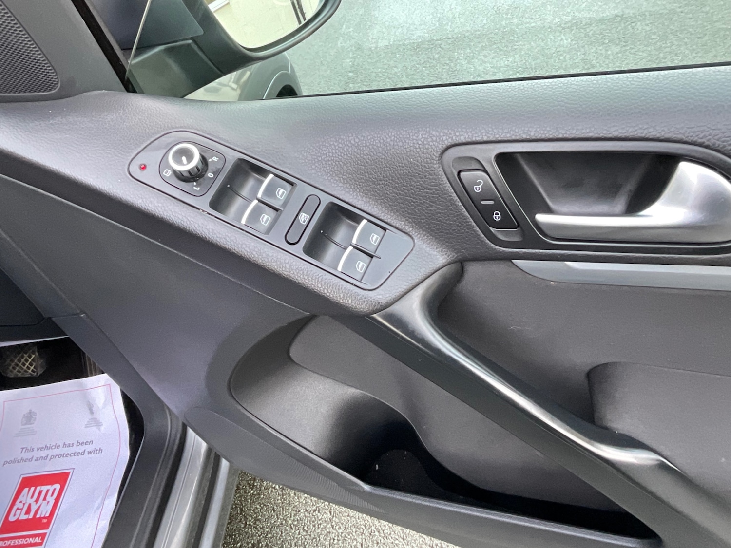 Used Volkswagen Tiguan 2015 for sale - 76859261: Photo 15