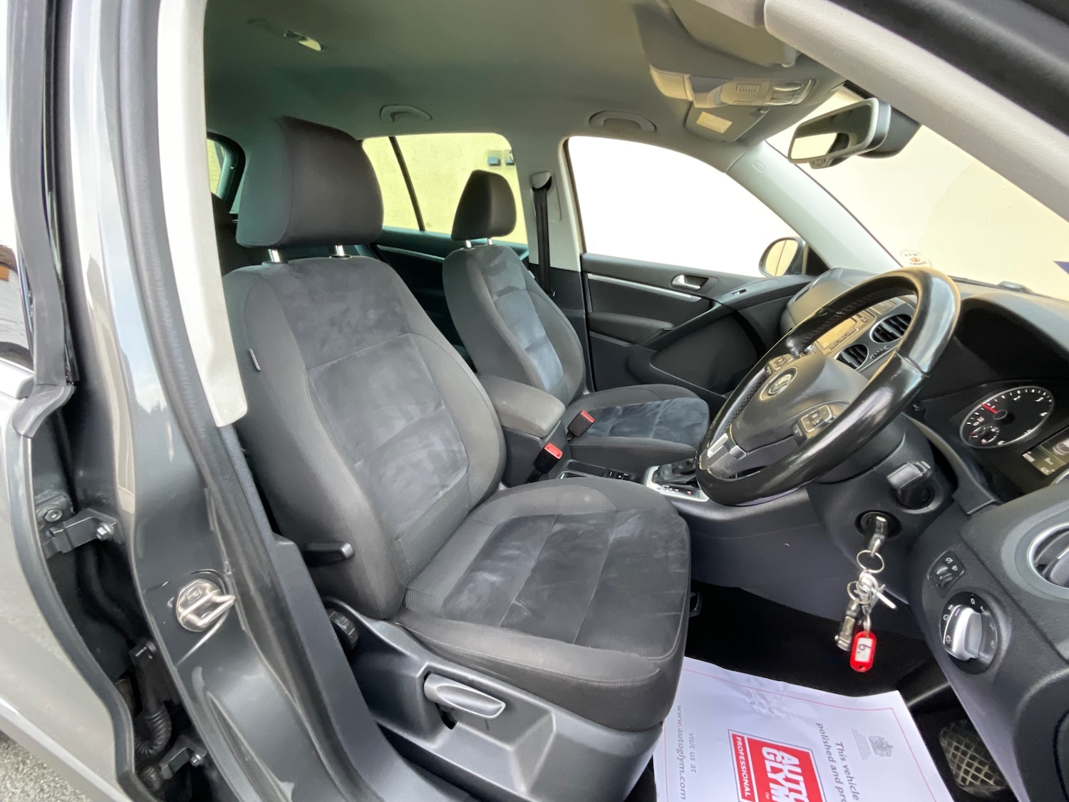 Used Volkswagen Tiguan 2015 for sale - 76859261: Photo 18