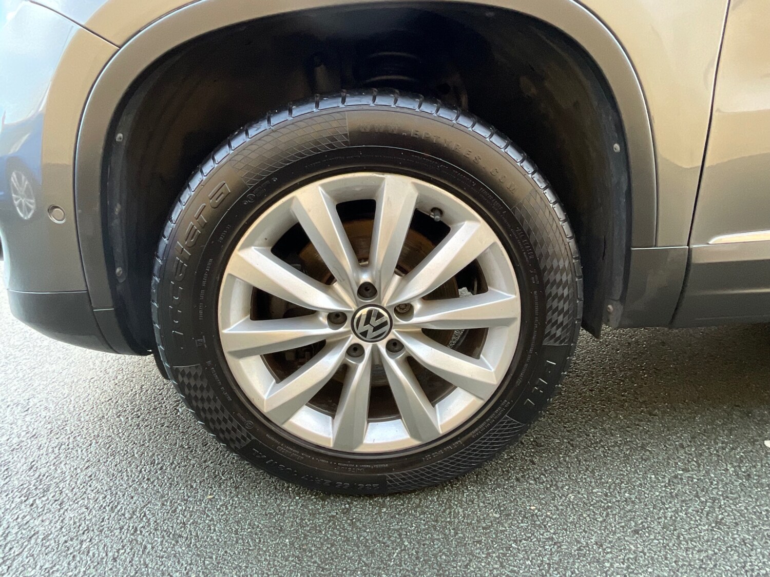 Used Volkswagen Tiguan 2015 for sale - 76859261: Photo 27