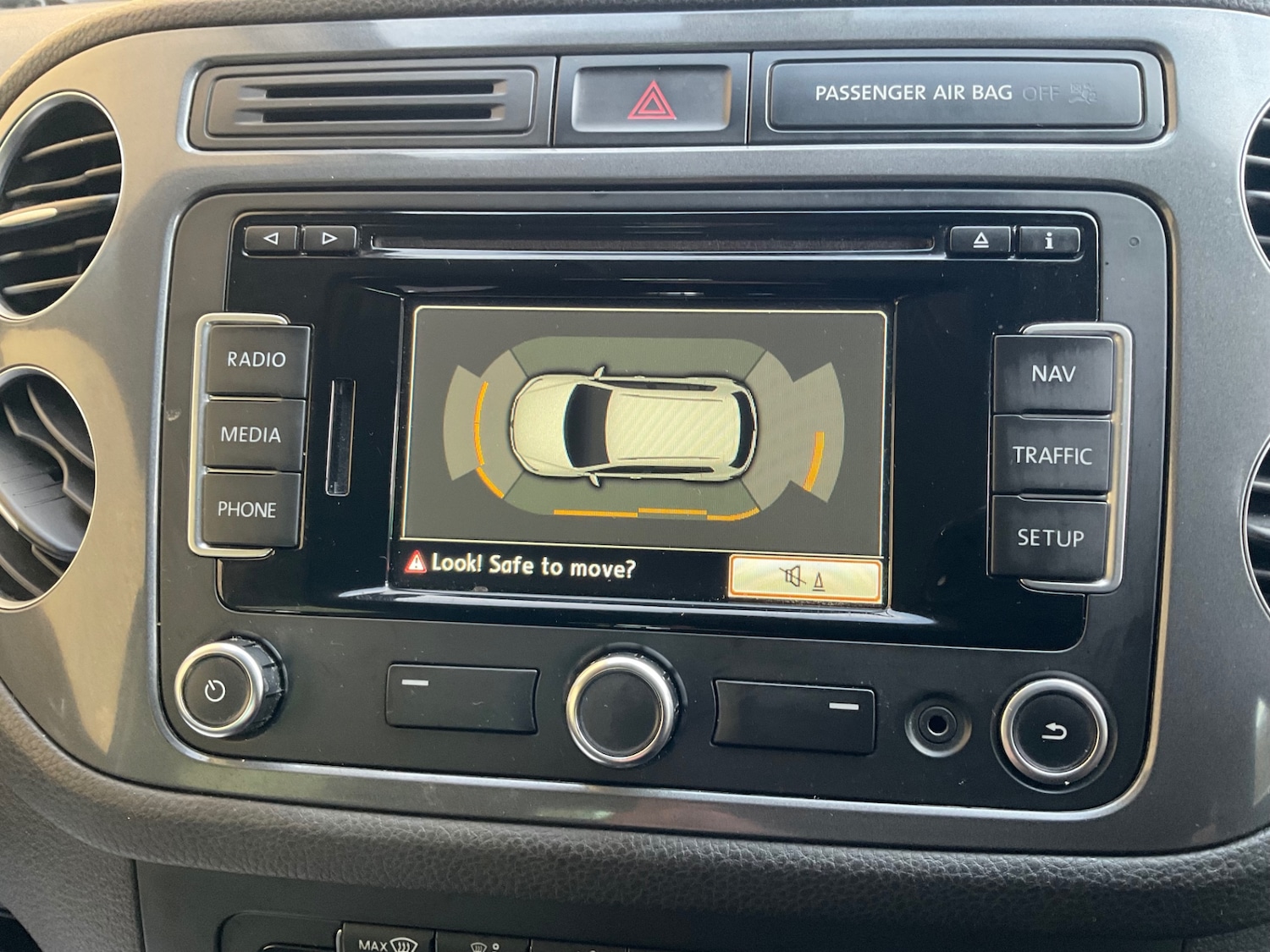 Used Volkswagen Tiguan 2015 for sale - 76859261: Photo 35