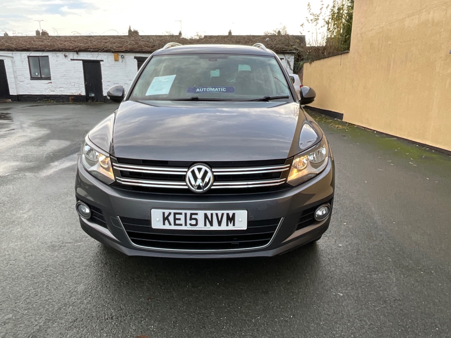 Used Volkswagen Tiguan 2015 for sale - 76859261: Photo 4