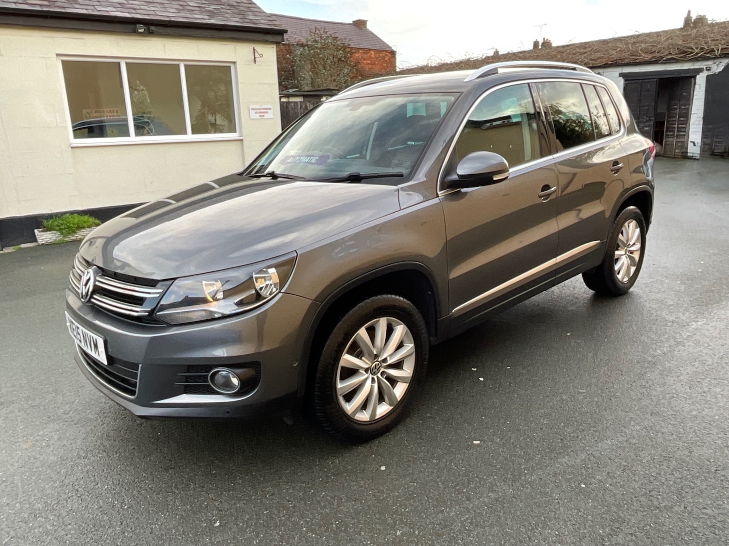 Used Volkswagen Tiguan 2015 for sale - 76859261: Photo 6