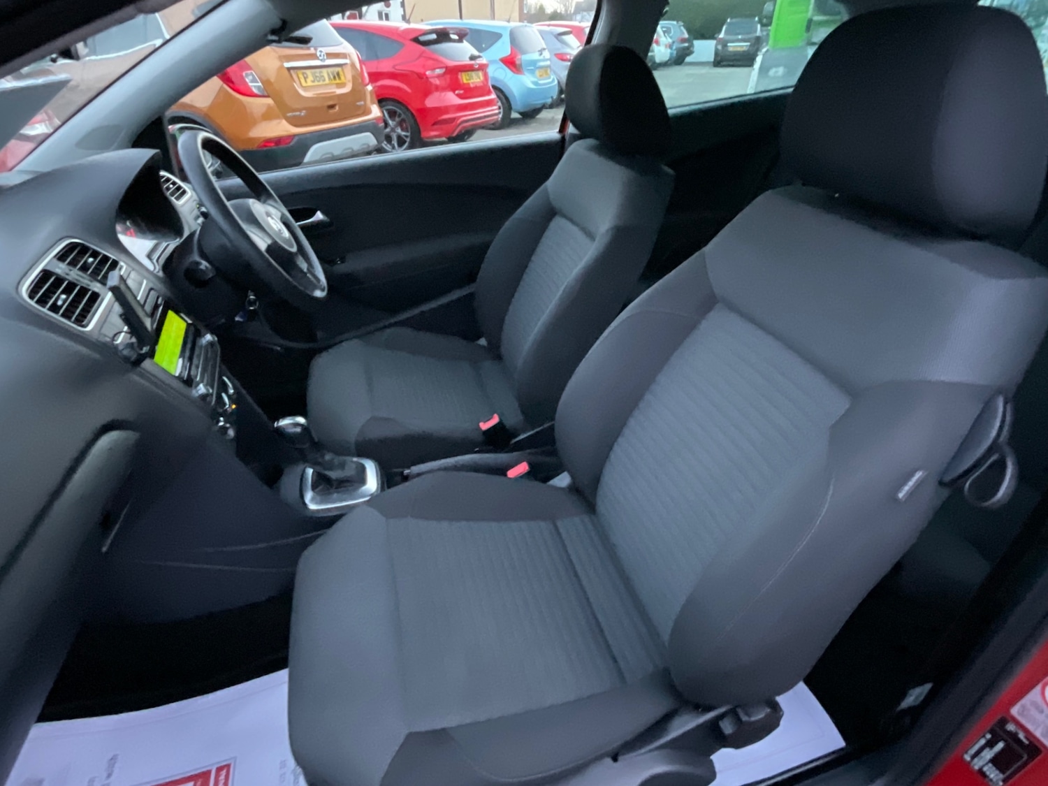 Used Volkswagen Polo 2012 for sale - 76897155: Photo 27