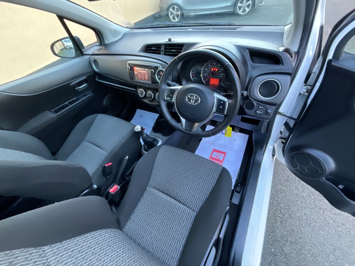 Used Toyota Yaris 2013 for sale - 77354074: Photo 26