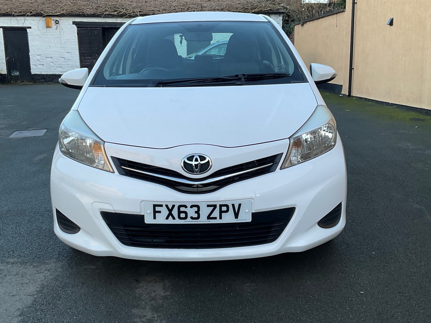 Used Toyota Yaris 2013 for sale - 77354074: Photo 5