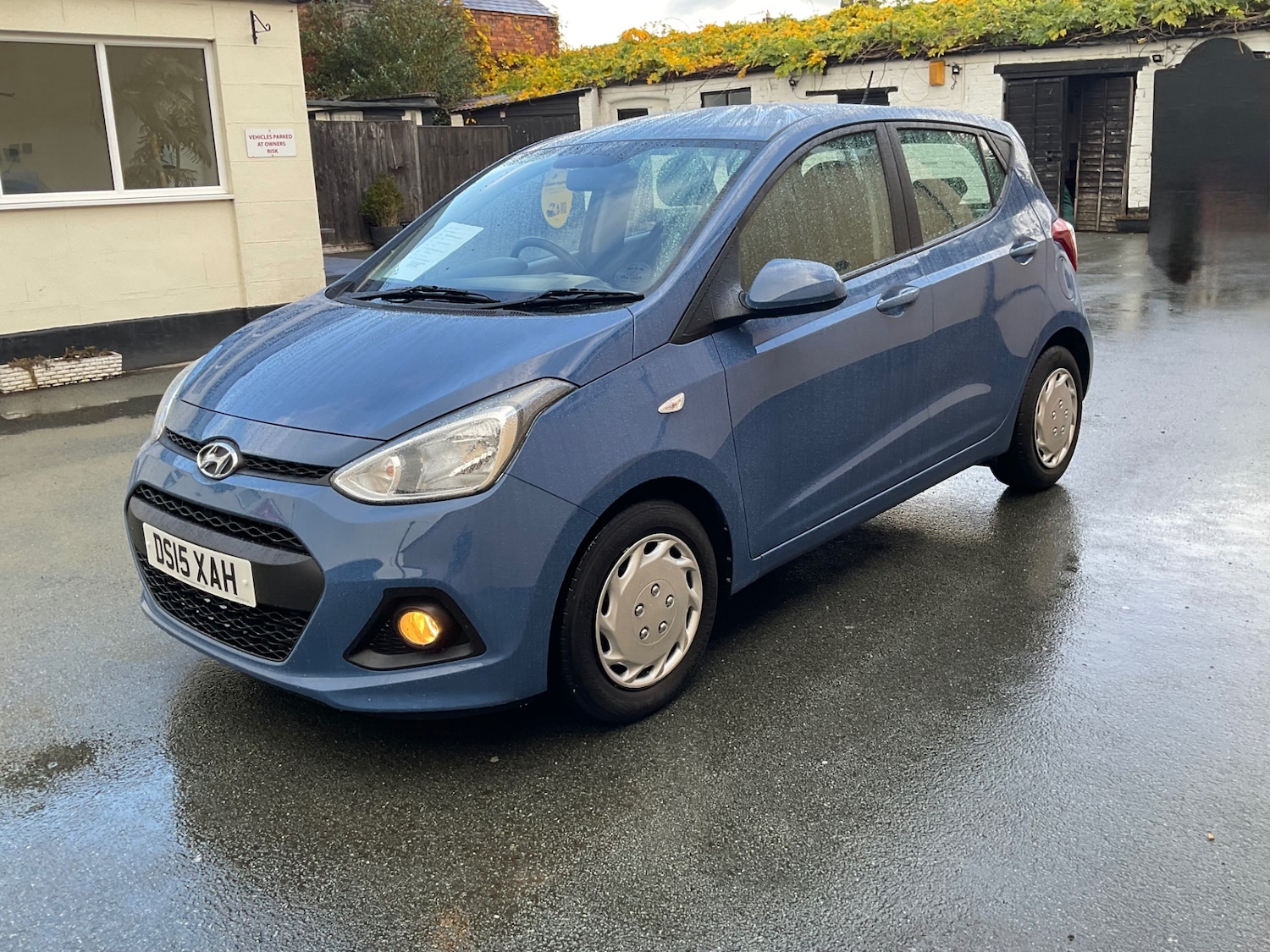 Used Hyundai i10 2015 for sale - 76321655: Photo 2