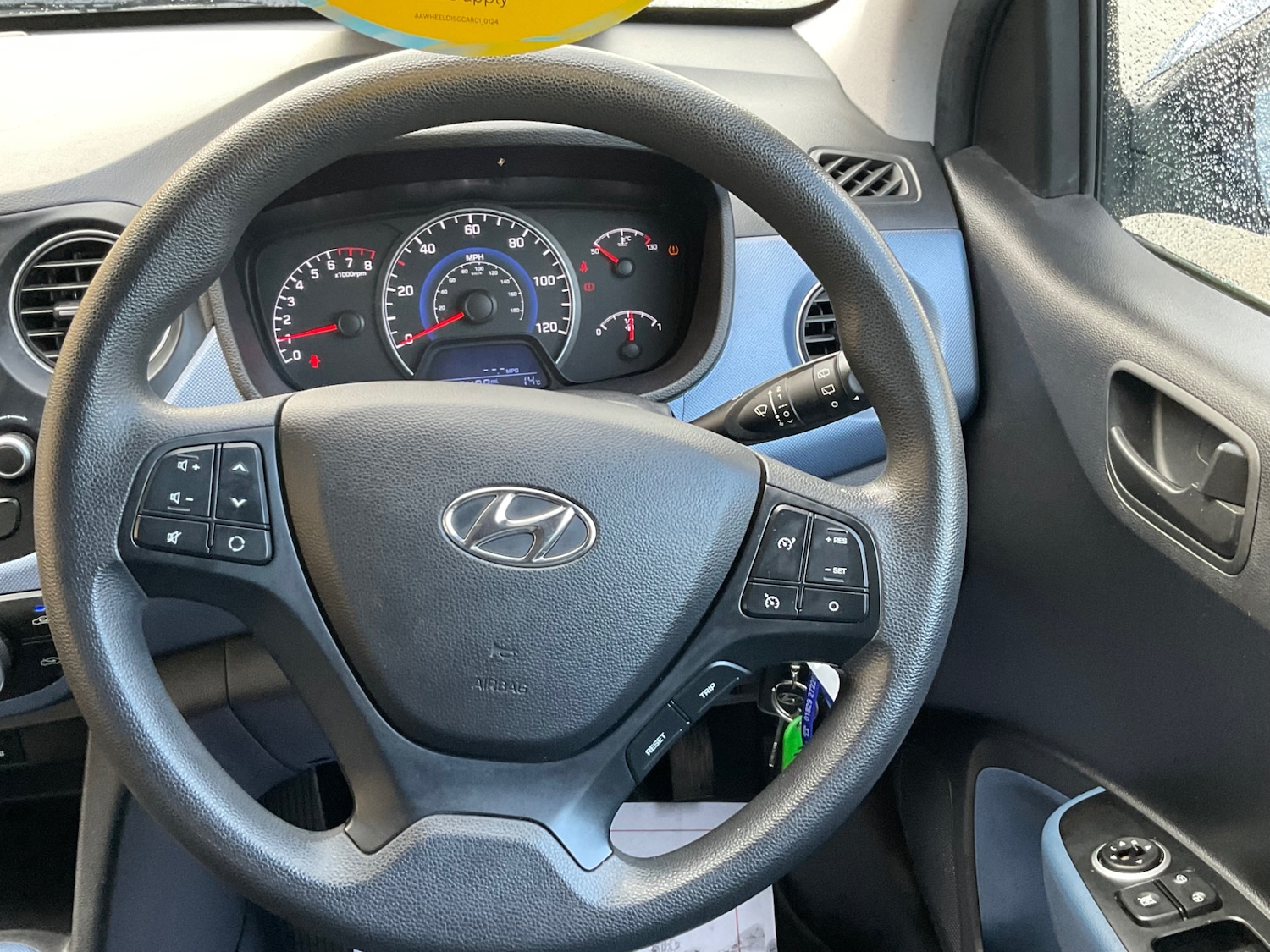 Used Hyundai i10 2015 for sale - 76321655: Photo 21