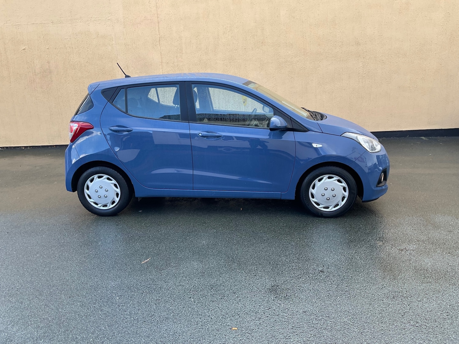 Used Hyundai i10 2015 for sale - 76321655: Photo 7