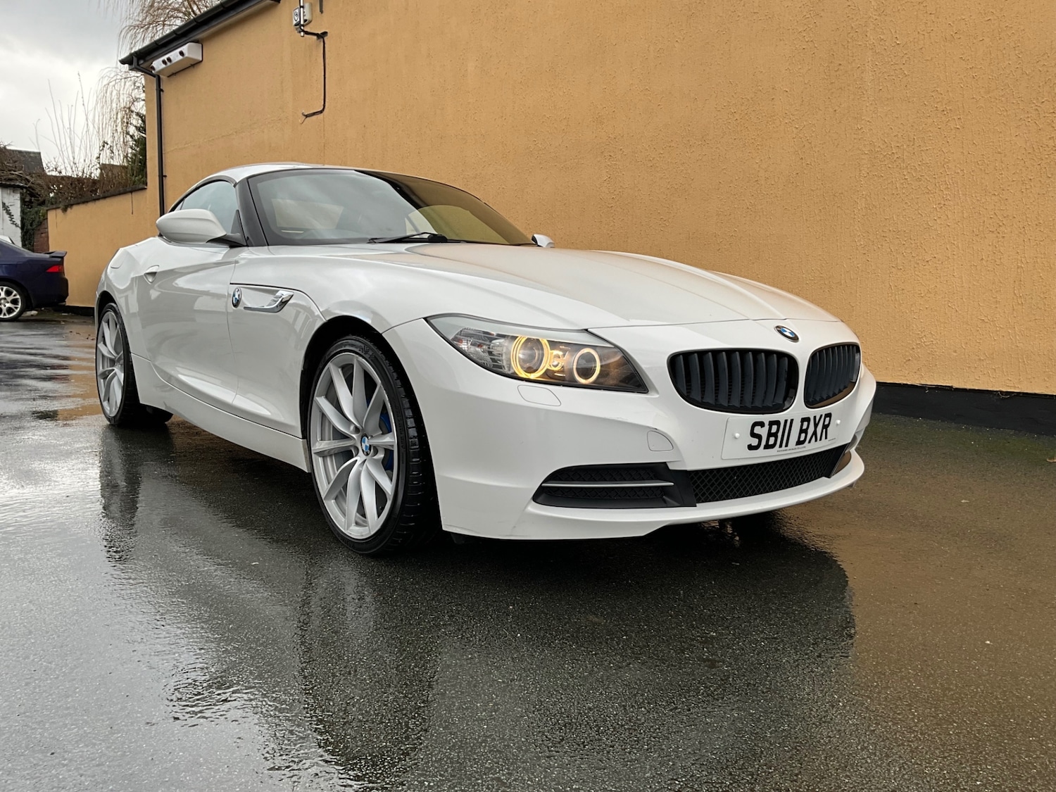 Used BMW Z4 2011 for sale - 77170603: Photo 2