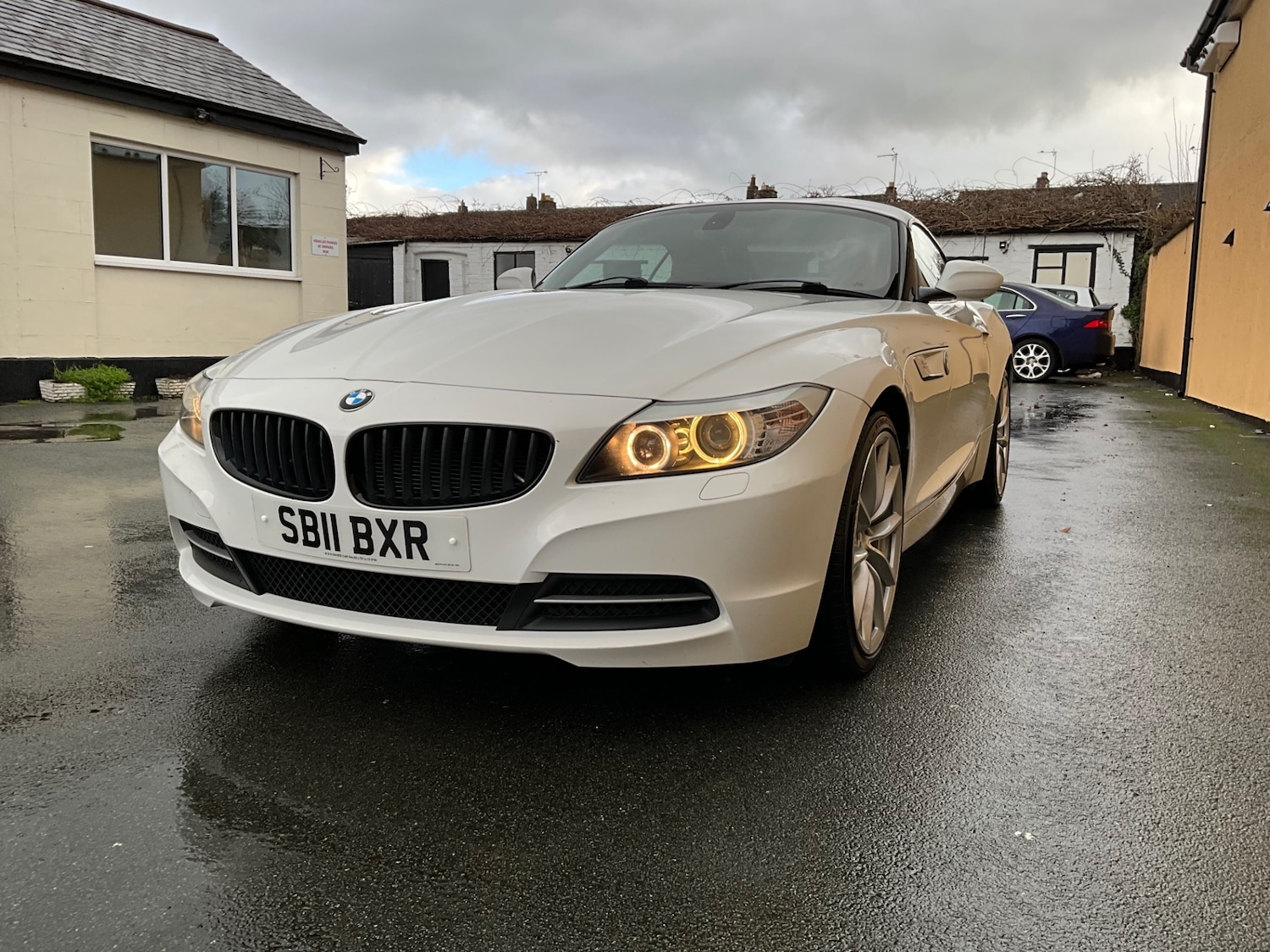 Used BMW Z4 2011 for sale - 77170603: Photo 3