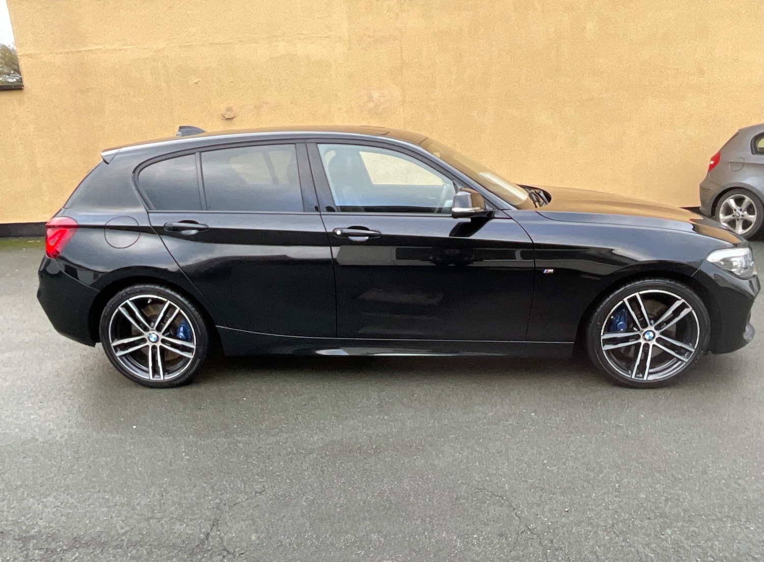 Used BMW 1 Series 2019 for sale - 77501852: Photo 2