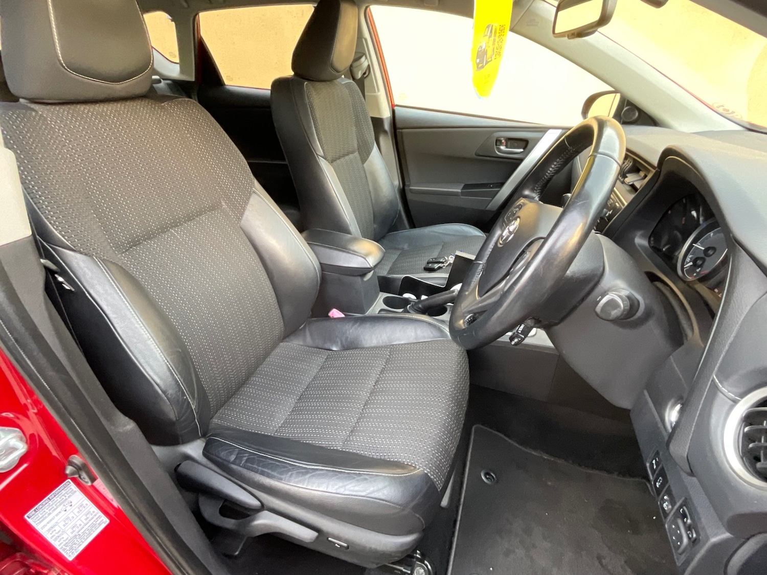 Used Toyota Auris 2013 for sale - 76920188: Photo 25