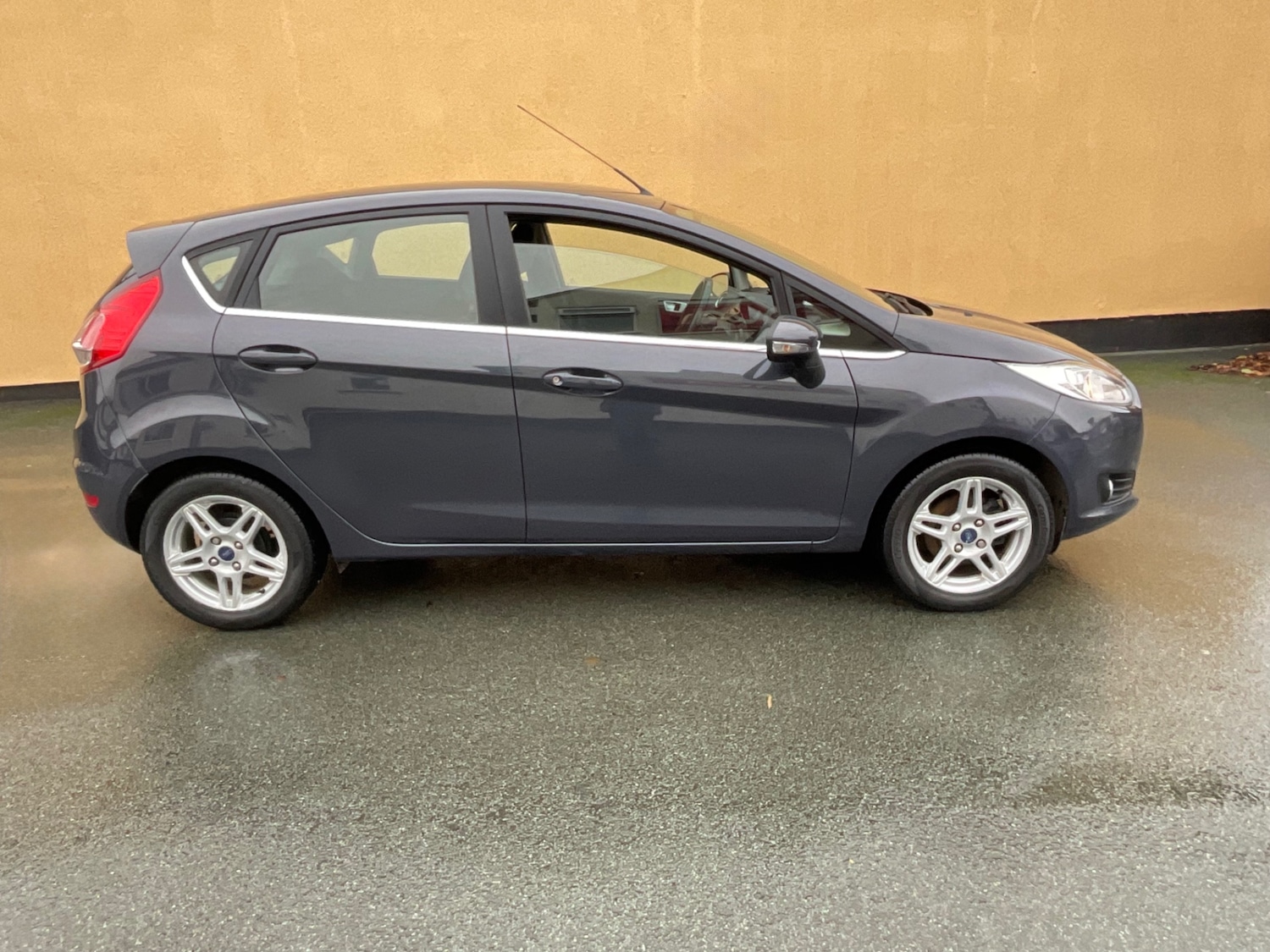 Used Ford Fiesta 2013 for sale - 76815153: Photo 6