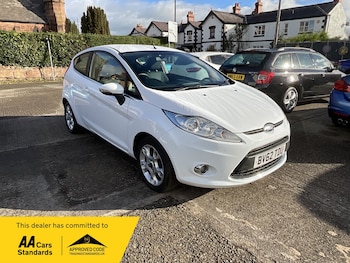 2012 (62) - 1.25 Zetec 3dr [82]