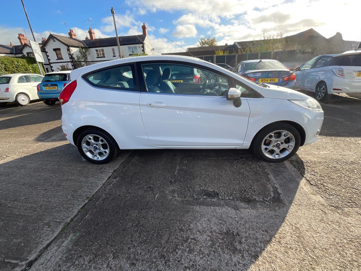 Used Ford Fiesta 2012 for sale - 76363125: Photo 2