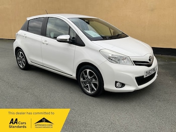 2013 (63) - 1.33 VVT-i Trend 5dr