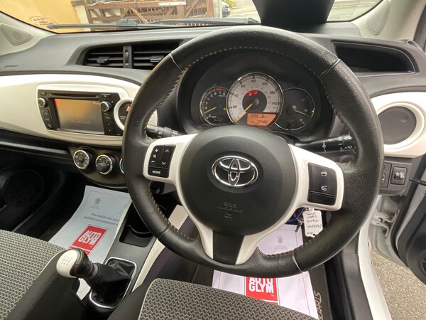 Used Toyota Yaris 2013 for sale - 76161585: Photo 21