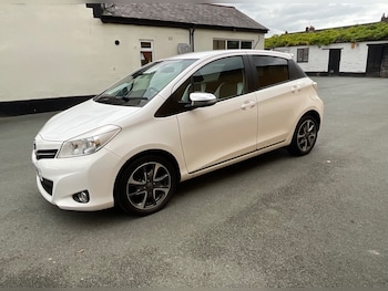Used Toyota Yaris 2013 for sale - 76161585: Photo 2