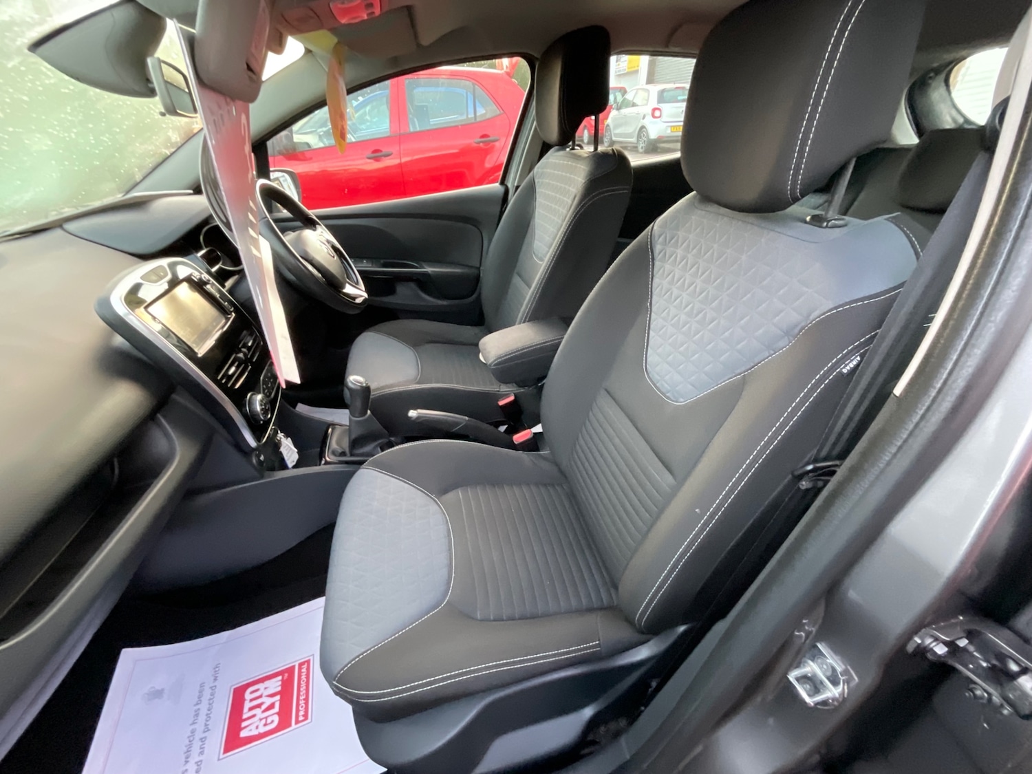 Used Renault Clio 2015 for sale - 75535753: Photo 29