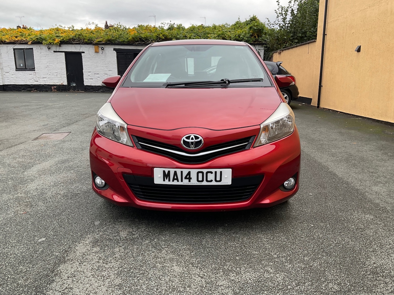 Used Toyota Yaris 2014 for sale - 76397181: Photo 2
