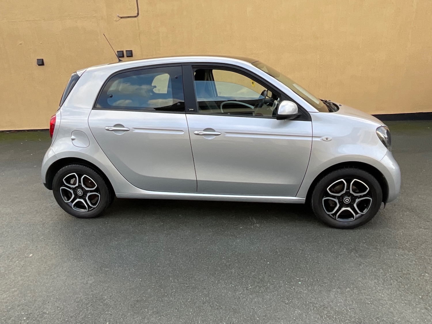 Used smart forfour 2015 for sale - 76933047: Photo 26