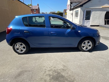 Used Dacia Sandero 2013 for sale - 78465418: Photo
