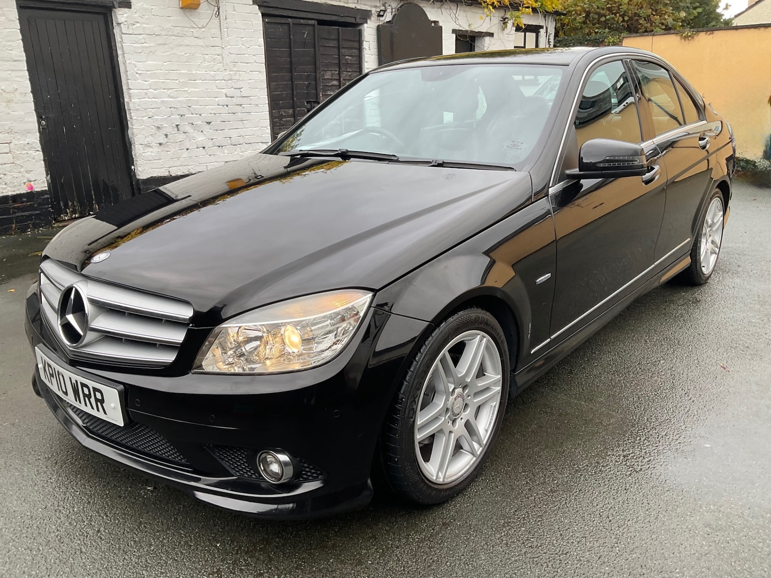 Used Mercedes-Benz C Class 2010 for sale - 76466060: Photo 5