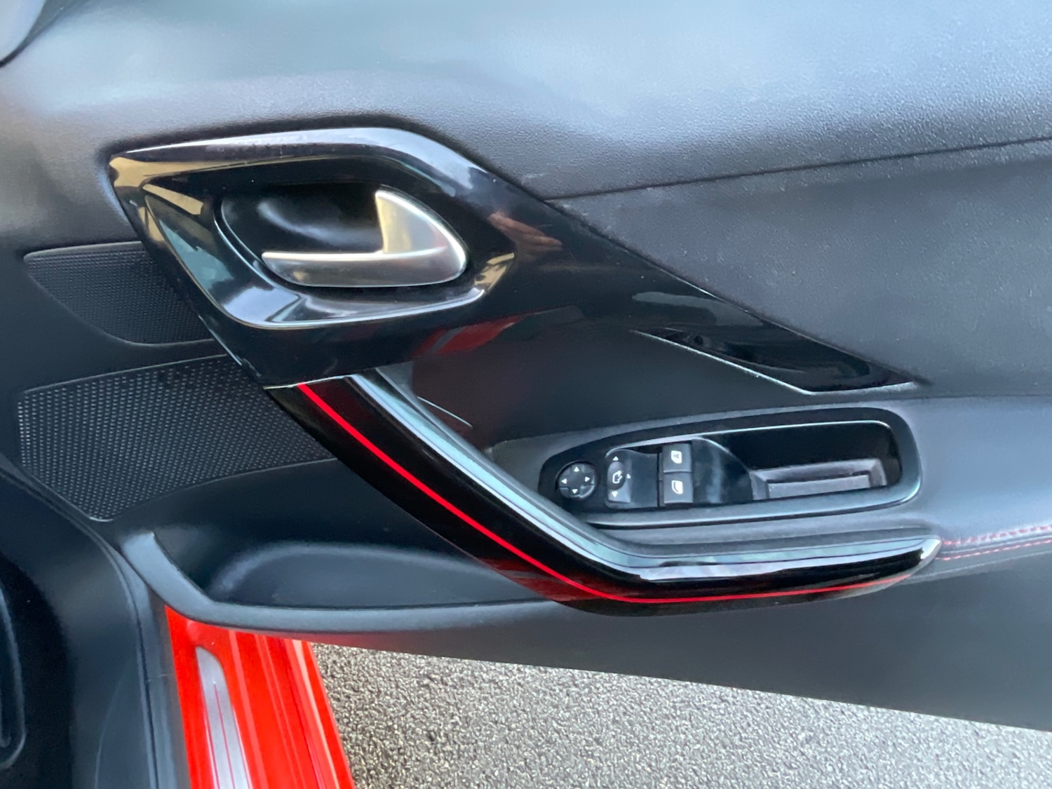 Used Peugeot 208 2016 for sale - 76750267: Photo 18