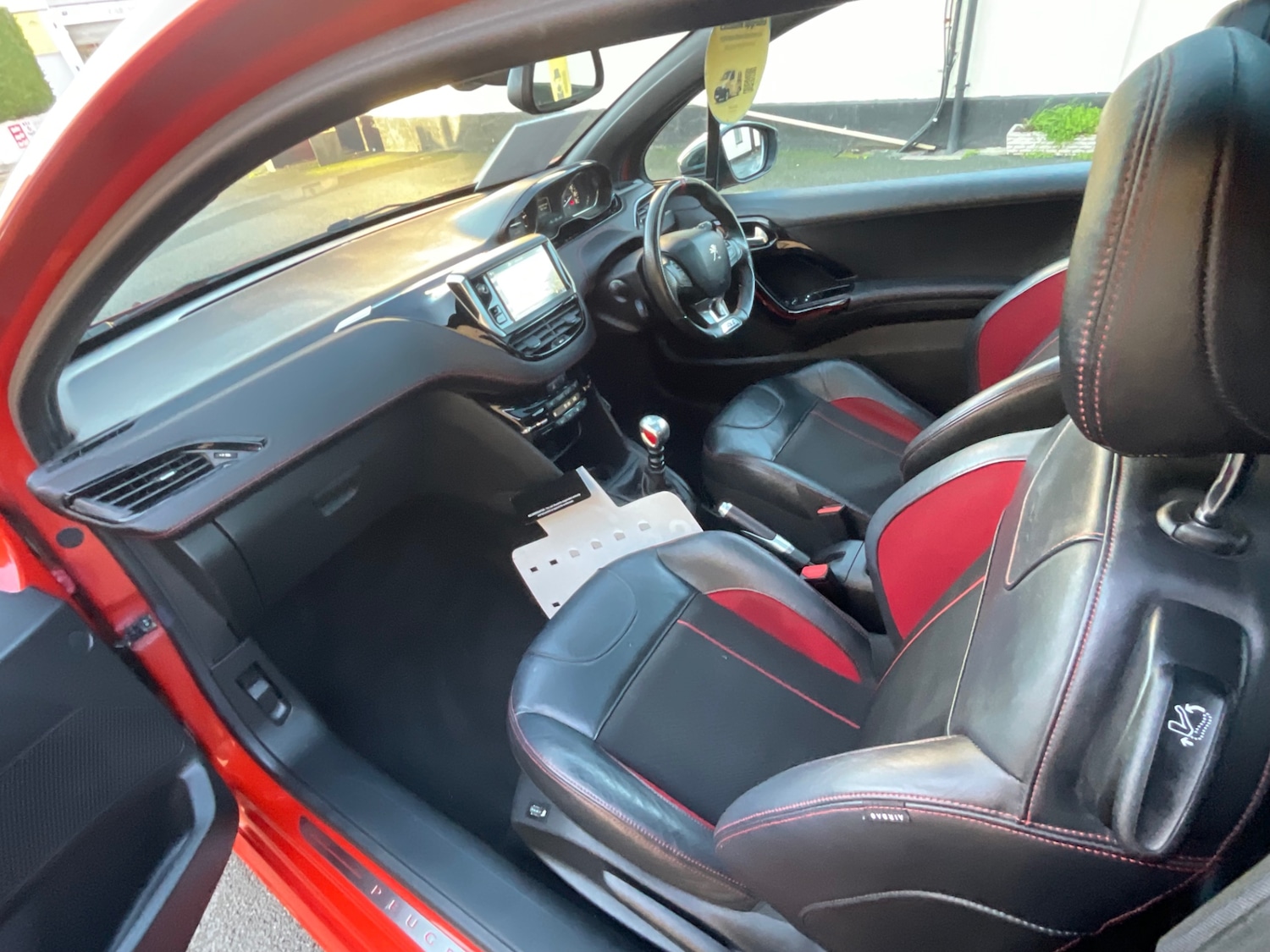 Used Peugeot 208 2016 for sale - 76750267: Photo 27