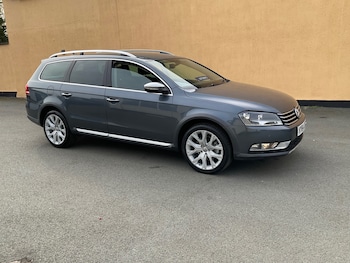 Used Volkswagen Passat 2014 for sale - 77983808: Photo
