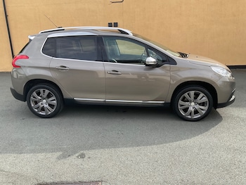 Used Peugeot 2008 2015 for sale - 79574971: Photo